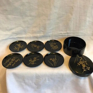 Vintage Drink/Cups Holder Plates 6 Pieces with holder container